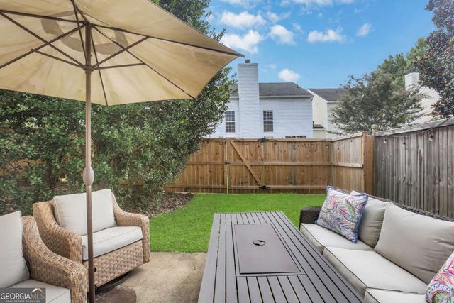 90 Regency Road, Roswell, GA 30022