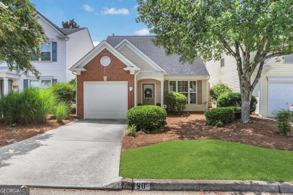 90 Regency Road, Roswell, GA 30022