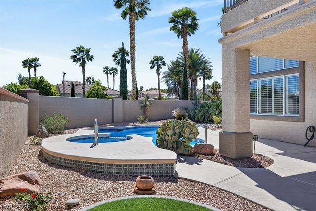2200 Menifee Court, Las Vegas, NV 89134