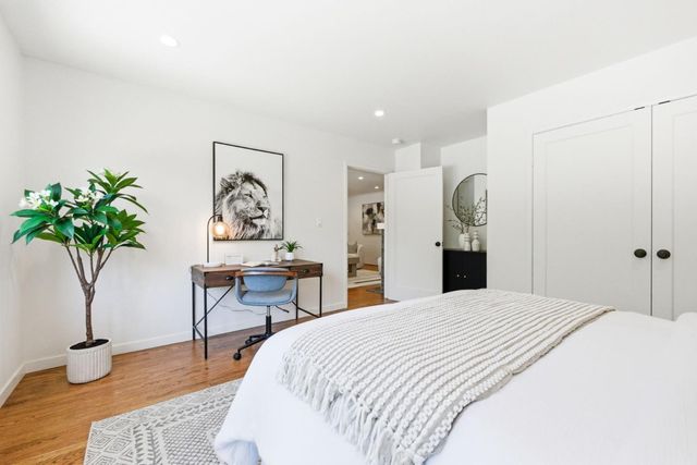 2351 Louis Road, Palo Alto, CA 94303