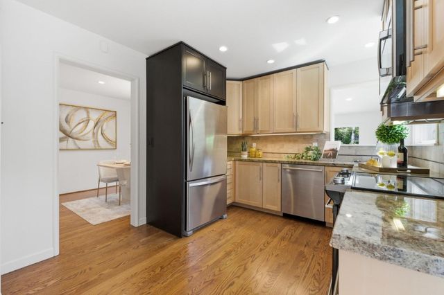 2351 Louis Road, Palo Alto, CA 94303