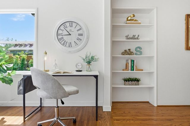 2351 Louis Road, Palo Alto, CA 94303