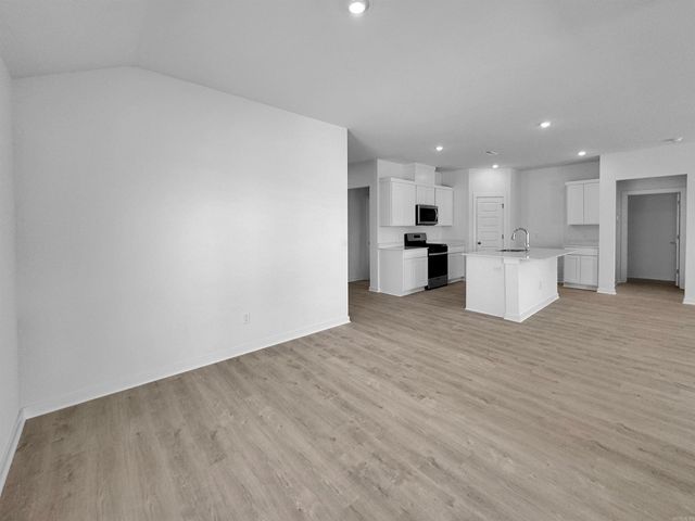 58 Wolfsbridge Loop, Cabot, AR 72023