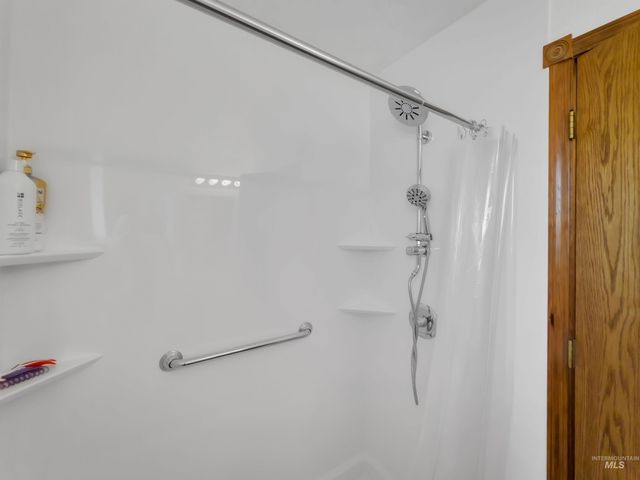 3950 N Whitehead, Boise, ID 83703