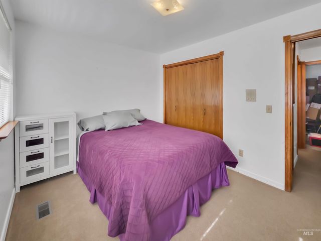 3950 N Whitehead, Boise, ID 83703