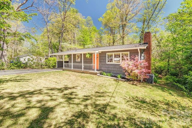 24 Forest Lane, Black Mountain, NC 28711
