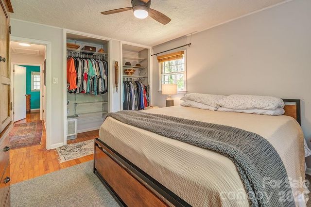 24 Forest Lane, Black Mountain, NC 28711