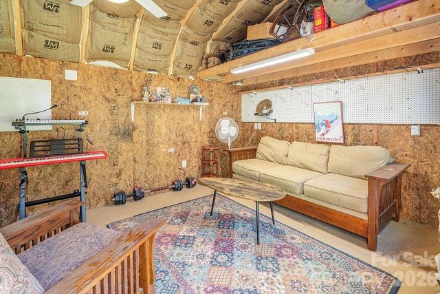 24 Forest Lane, Black Mountain, NC 28711