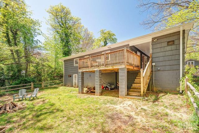24 Forest Lane, Black Mountain, NC 28711