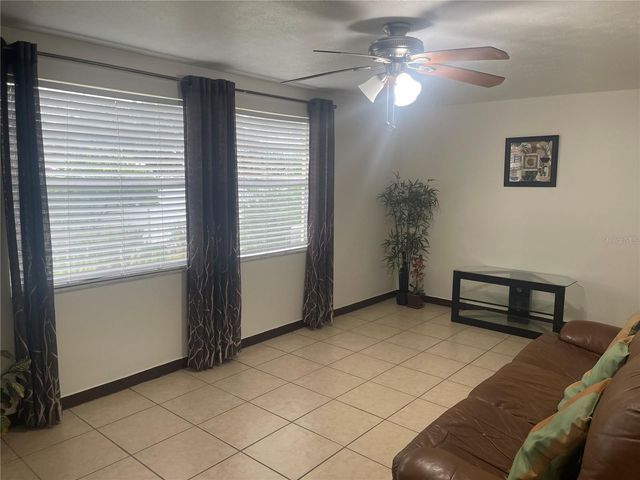 8415 N GOMEZ AVENUE, Tampa, FL 33614