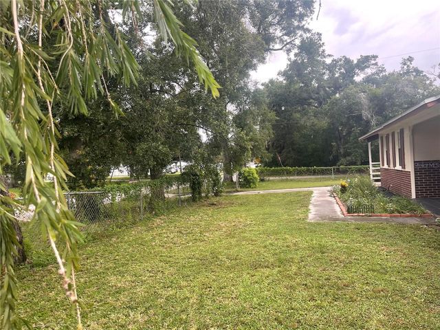 8415 N GOMEZ AVENUE, Tampa, FL 33614