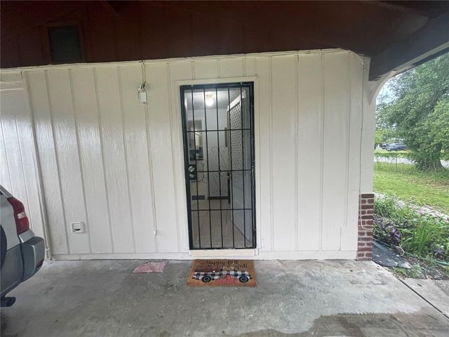 8415 N GOMEZ AVENUE, Tampa, FL 33614