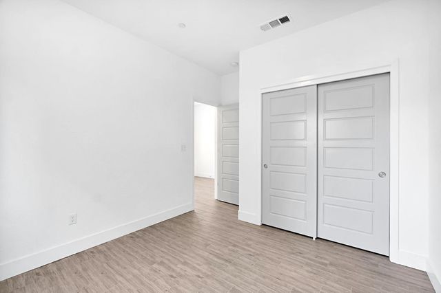 371 Huntington Avenue S, Madera, CA 93636