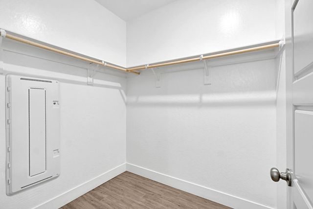 371 Huntington Avenue S, Madera, CA 93636