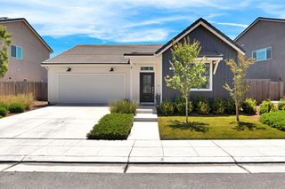 371 Huntington Avenue S, Madera, CA 93636