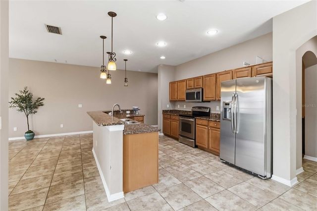 820 PARKER DEN DRIVE, Ruskin, FL 33570