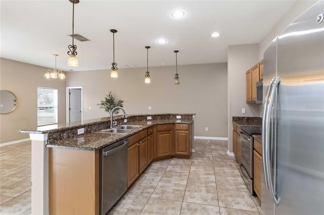 820 PARKER DEN DRIVE, Ruskin, FL 33570