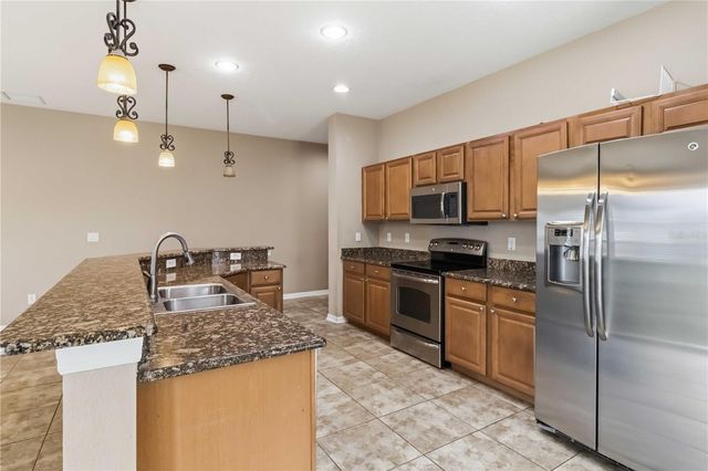 820 PARKER DEN DRIVE, Ruskin, FL 33570