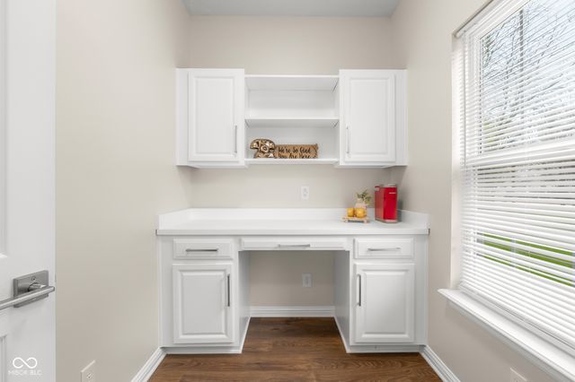 1911 St James Place, Columbus, IN 47201