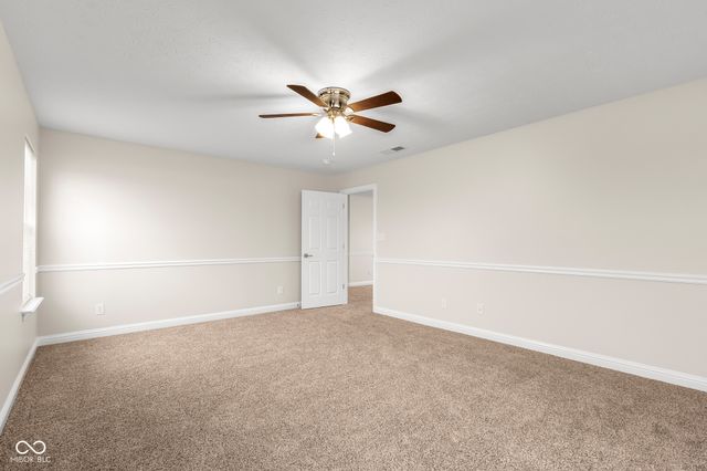 1911 St James Place, Columbus, IN 47201