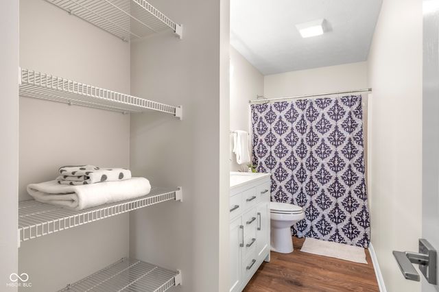 1911 St James Place, Columbus, IN 47201