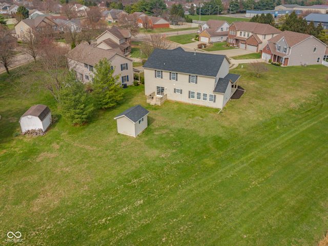 1911 St James Place, Columbus, IN 47201