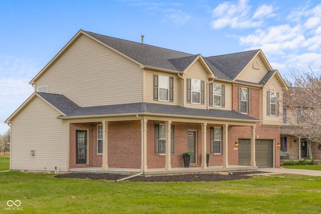 1911 St James Place, Columbus, IN 47201