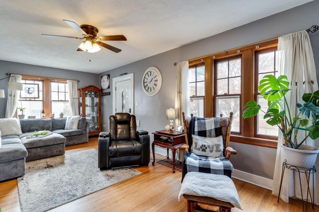 822 S Holyoke St, Wichita, KS 67218