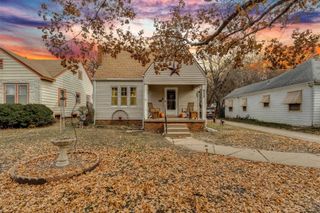 822 S Holyoke St, Wichita, KS 67218