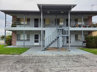2099 KINGS HWY #1 1, Clearwater, FL 33764