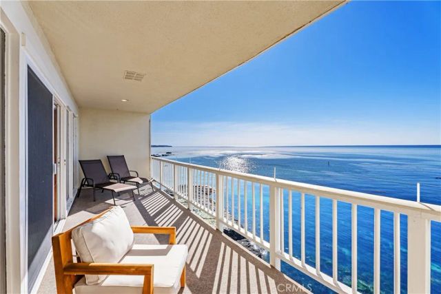 631 Cliff Dr. A-15, Laguna Beach, CA 92651