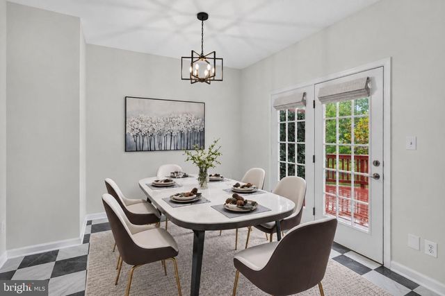 43028 GOLF VIEW DR, Chantilly, VA 20152