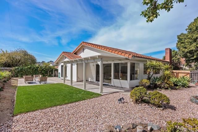 1549 Avenida de las Adelsas, Encinitas, CA 92024