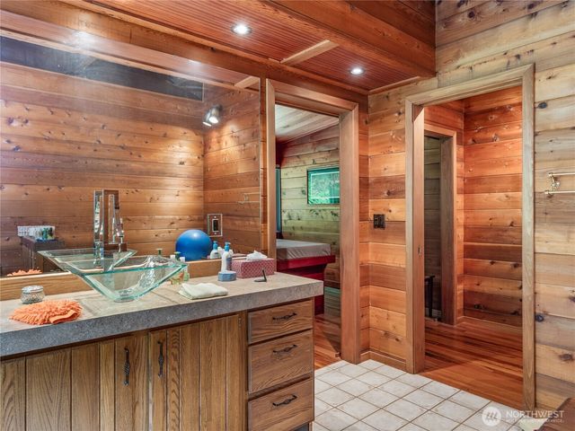335 Tog Road, Brinnon, WA 98320