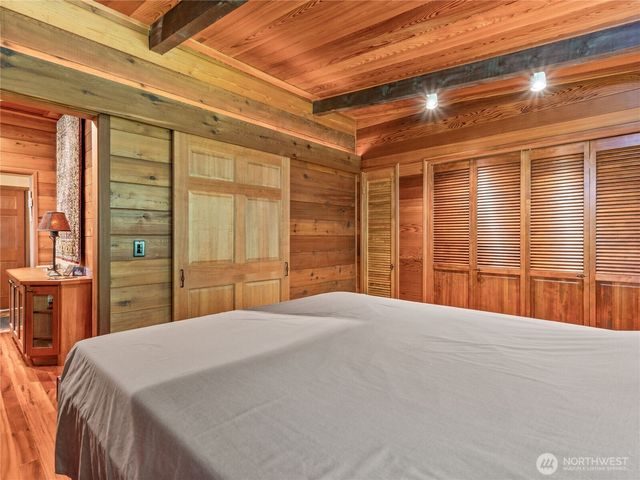 335 Tog Road, Brinnon, WA 98320
