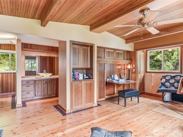 335 Tog Road, Brinnon, WA 98320