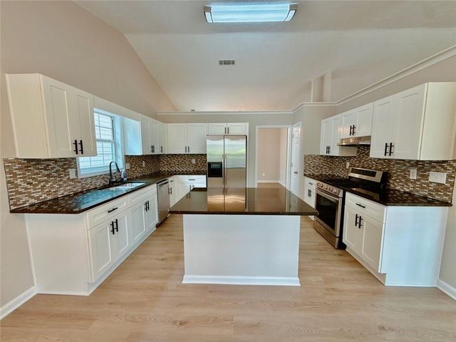 4574 Brook Farms Drive, Duluth, GA 30096