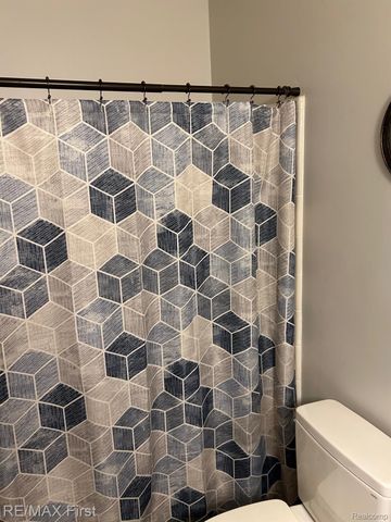 34267 Birchway Circle, Sterling Heights, MI 48312