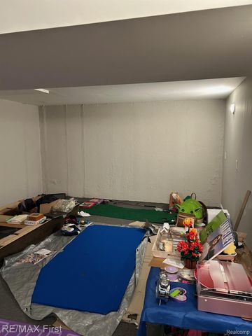 34267 Birchway Circle, Sterling Heights, MI 48312