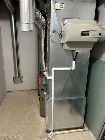 34267 Birchway Circle, Sterling Heights, MI 48312