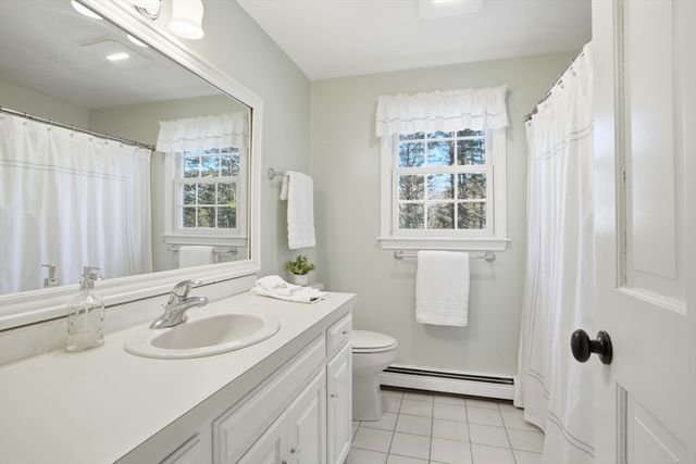 11 Simmons Dr, Duxbury, MA 02332