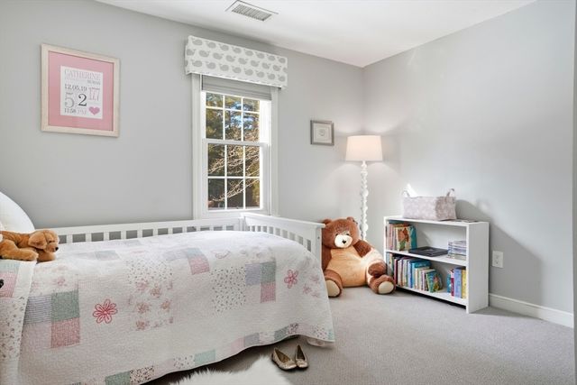 11 Simmons Dr, Duxbury, MA 02332