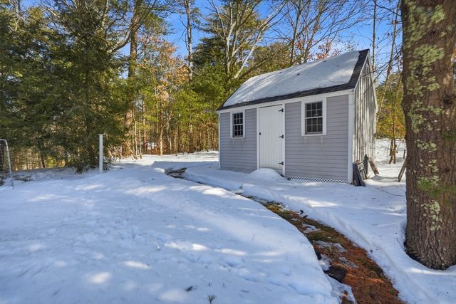 11 Simmons Dr, Duxbury, MA 02332