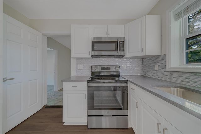 4418 W PRESCOTT STREET, Tampa, FL 33616