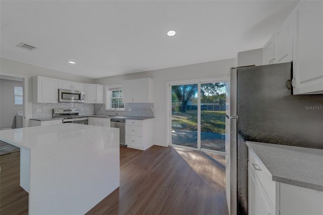 4418 W PRESCOTT STREET, Tampa, FL 33616