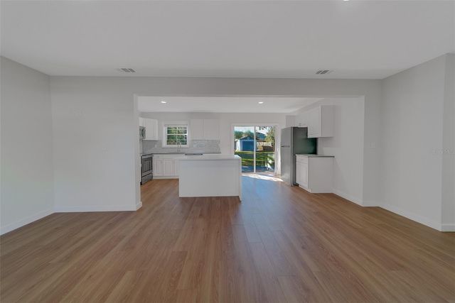 4418 W PRESCOTT STREET, Tampa, FL 33616