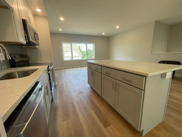 85 Belvedere Drive, Tolland, CT 06084