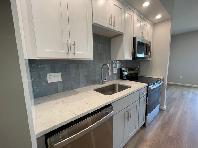 85 Belvedere Drive, Tolland, CT 06084