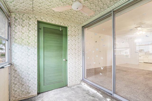 2893 Crosley Drive W A, West Palm Beach, FL 33415