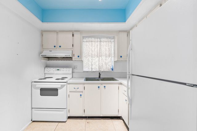 2893 Crosley Drive W A, West Palm Beach, FL 33415